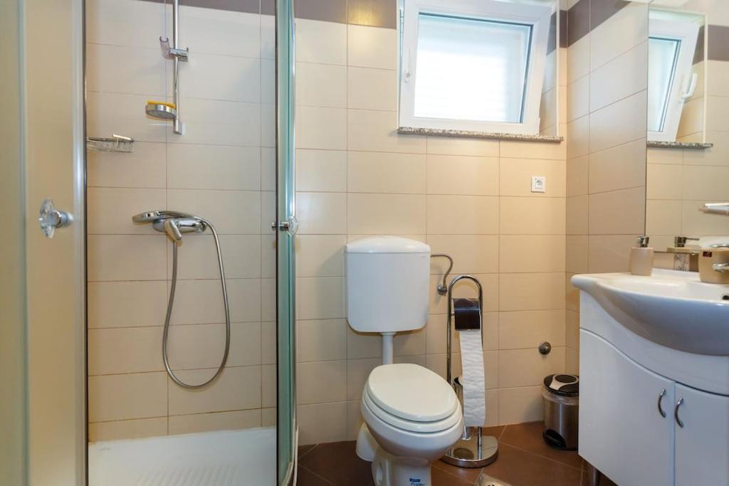 Premium Apartment Near Center And Beach With Parking Krk Town Kültér fotó