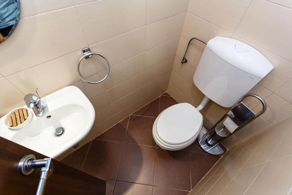 Premium Apartment Near Center And Beach With Parking Krk Town Kültér fotó